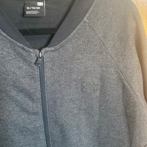 MensUNDER ARMOR zip up